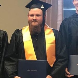 Meet your Posher, Zachary